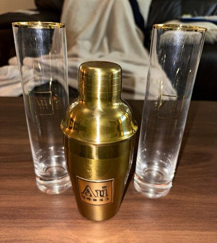 Vodka gold metal - metal, cocktail